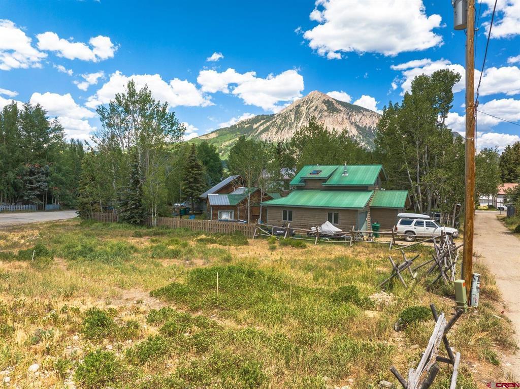 320 Gothic Avenue Property Photo 18
