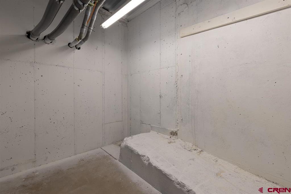 150 Tech Center Drive Property Photo 23