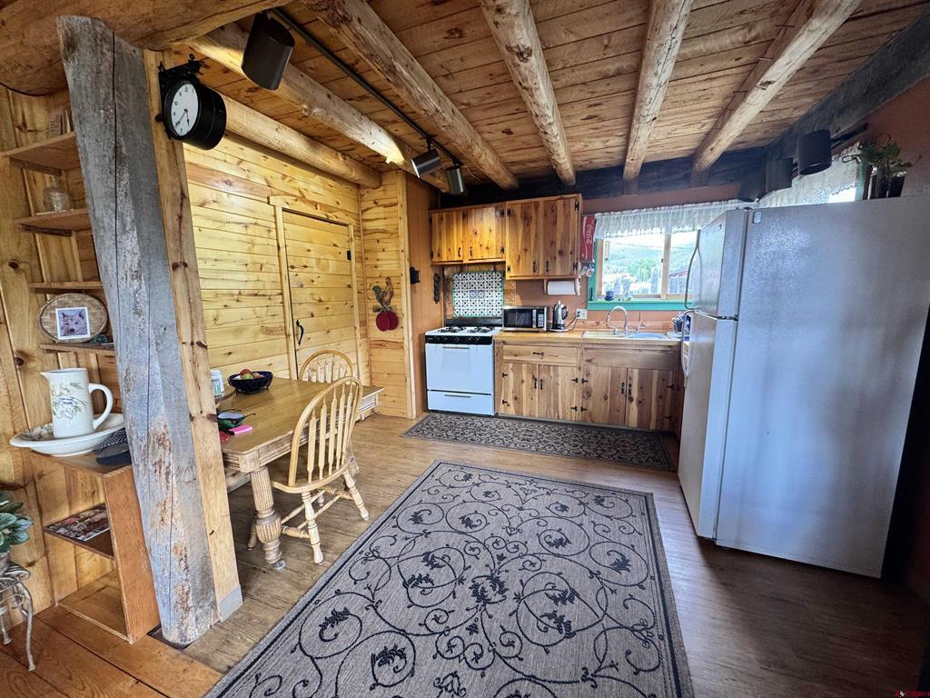 109 State Street Property Photo 12