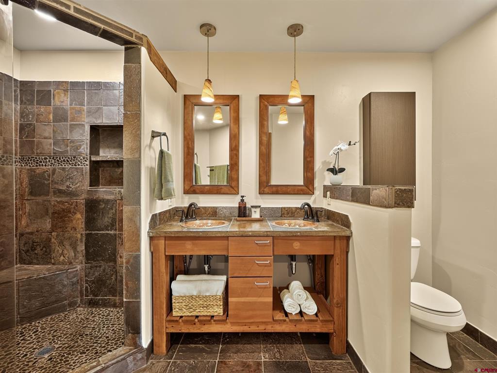 251 Hermosa Circle Property Photo 16