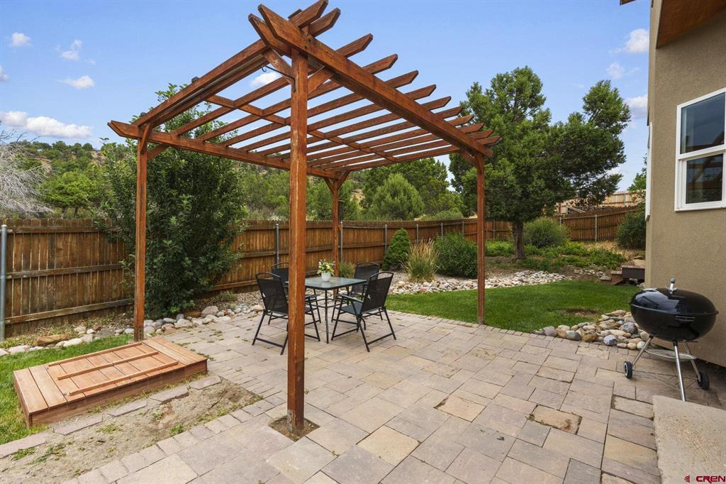 635 Dove Ranch Road Property Photo 12