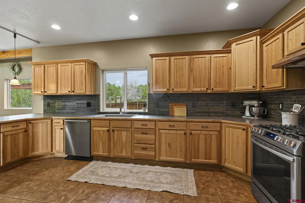 635 Dove Ranch Road Property Photo 17