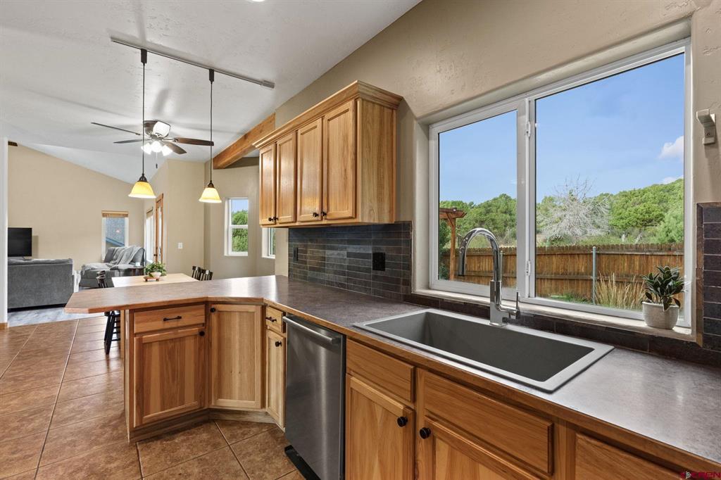 635 Dove Ranch Road Property Photo 18