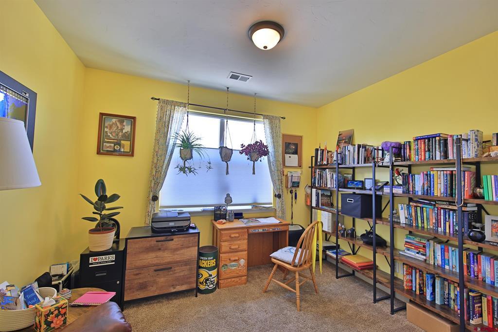 450 Warren Street Property Photo 14