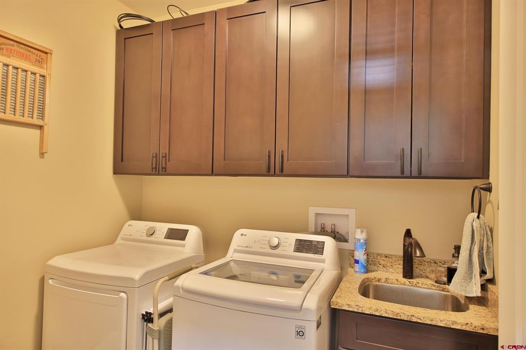 450 Warren Street Property Photo 16