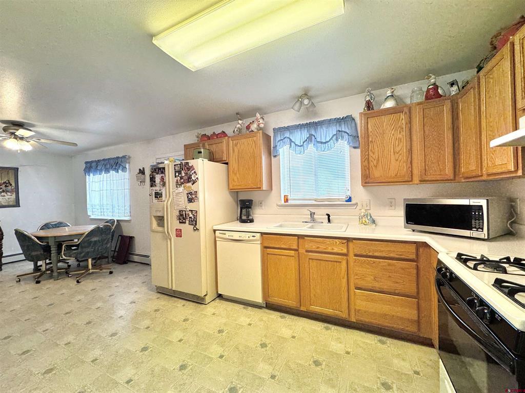 1911 San Juan Avenue Property Photo 5