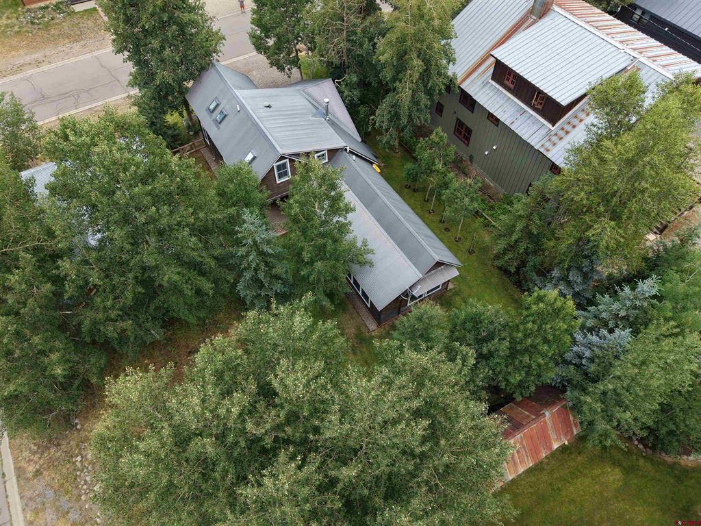 203 3rd Street Property Photo 6