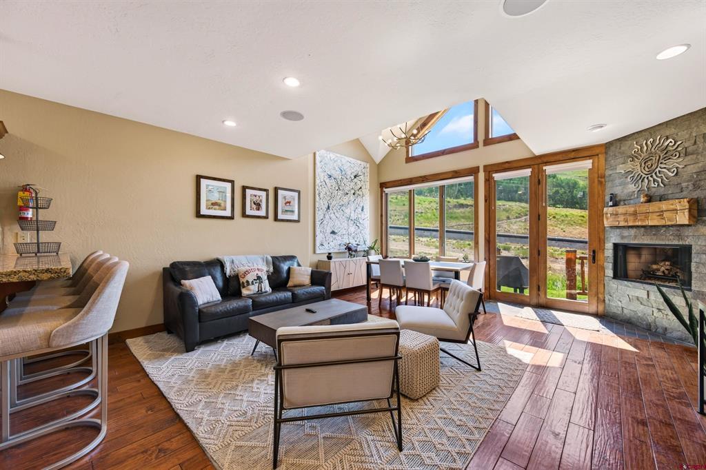16 Snowmass Road Property Photo 1