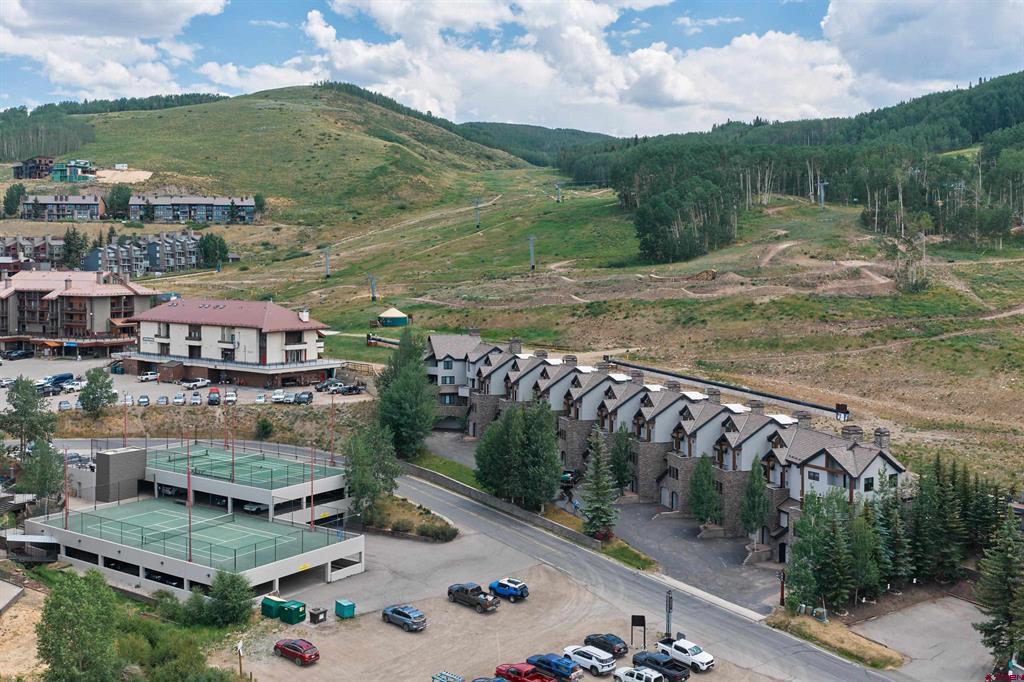16 Snowmass Road Property Photo 3
