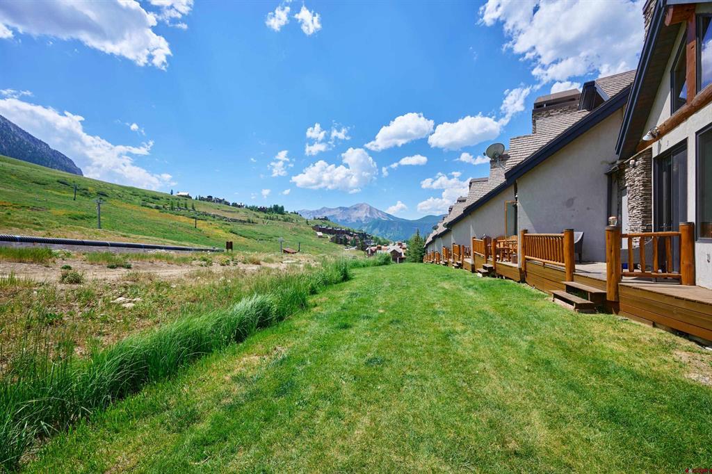 16 Snowmass Road Property Photo 13