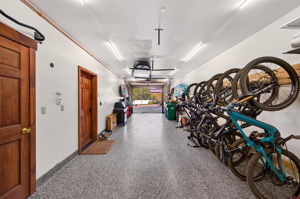 16 Snowmass Road Property Photo 15