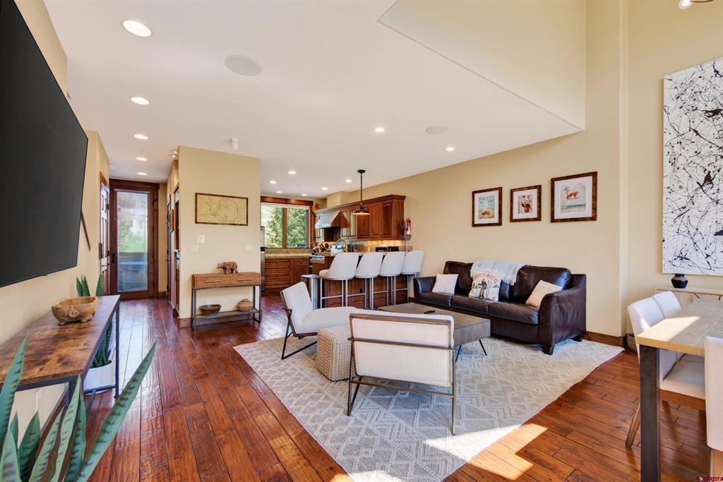 16 Snowmass Road Property Photo 21