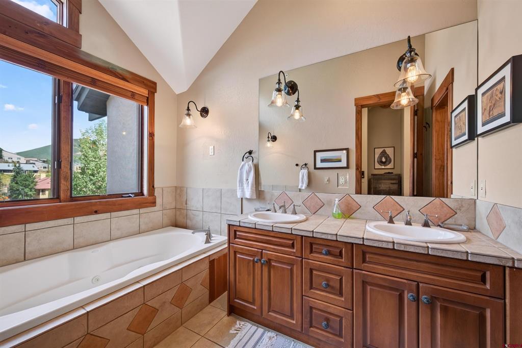 16 Snowmass Road Property Photo 35