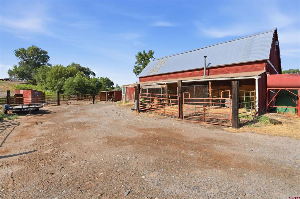 14638 G Road Property Photo 8