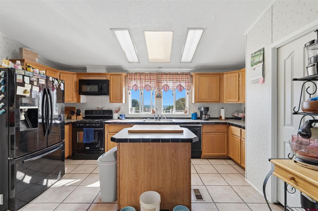 14638 G Road Property Photo 14