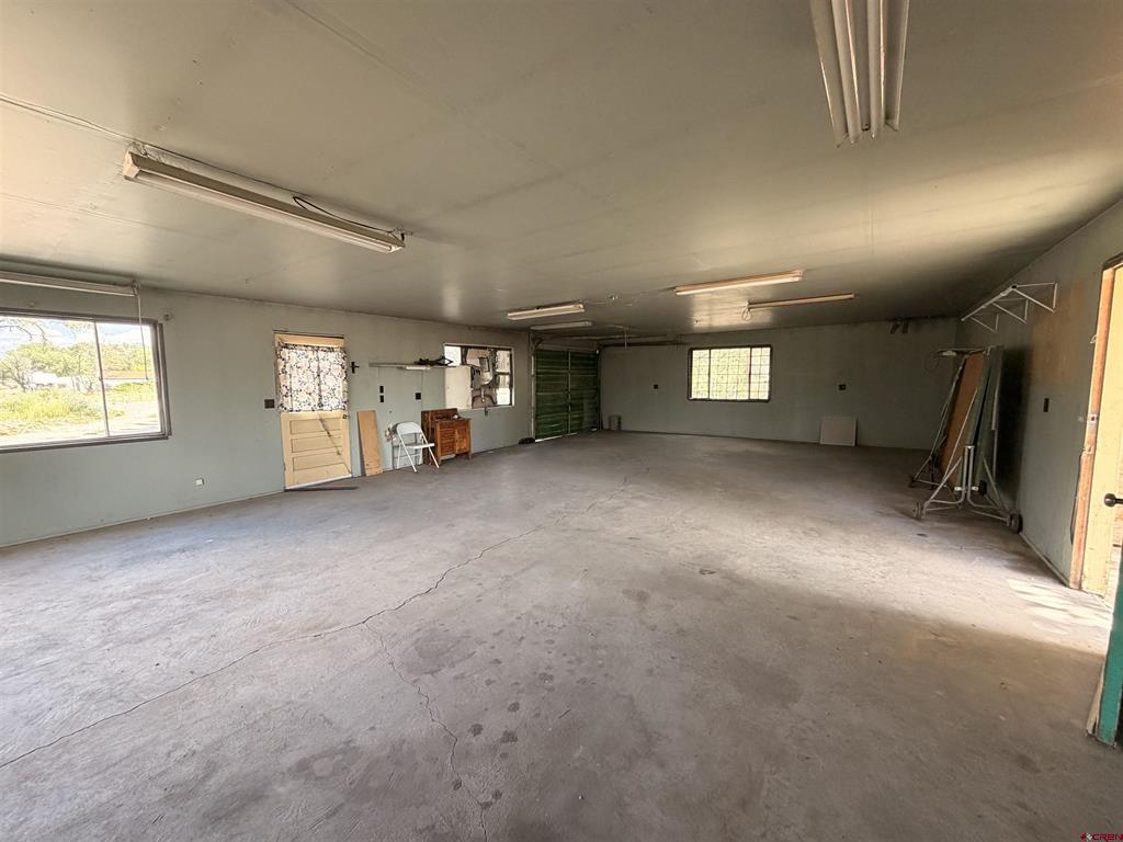 827 1525 Road Property Photo 3