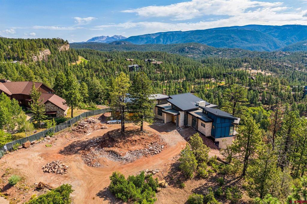 539 Glacier Cliff Drive Property Photo 4