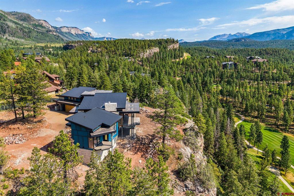 539 Glacier Cliff Drive Property Photo 5