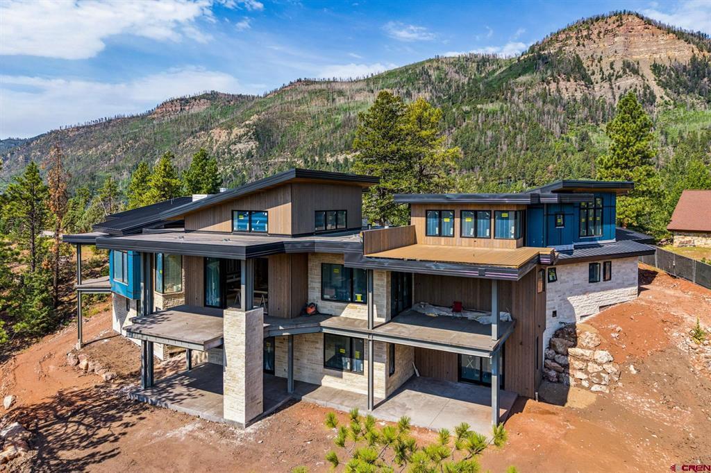 539 Glacier Cliff Drive Property Photo 6