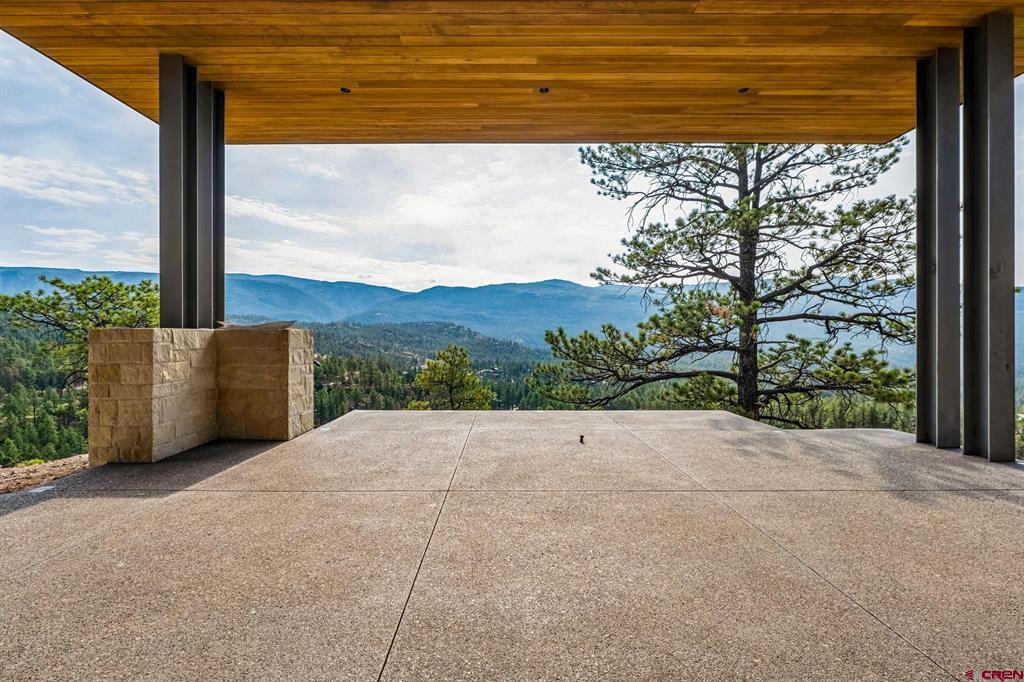 539 Glacier Cliff Drive Property Photo 7