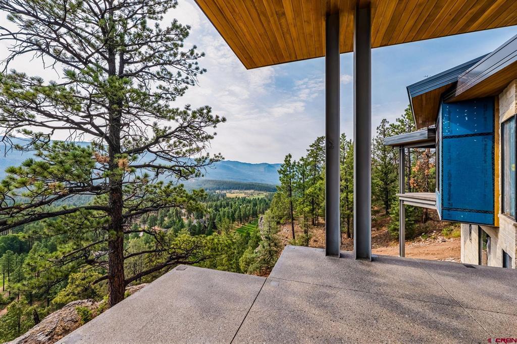 539 Glacier Cliff Drive Property Photo 10