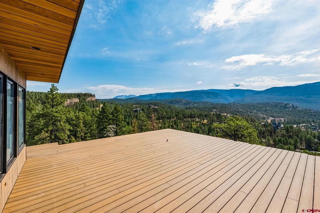 539 Glacier Cliff Drive Property Photo 24