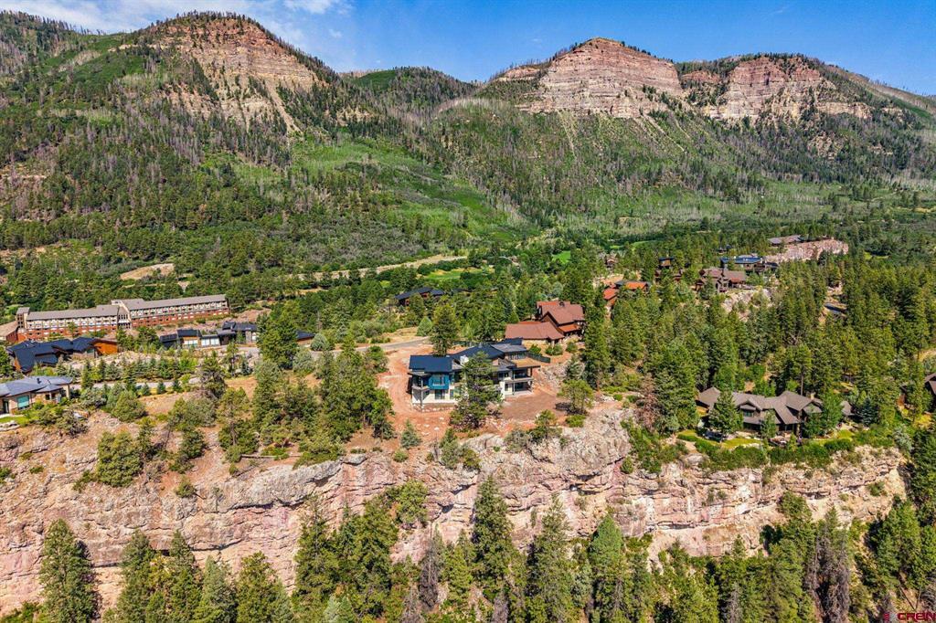 539 Glacier Cliff Drive Property Photo 43