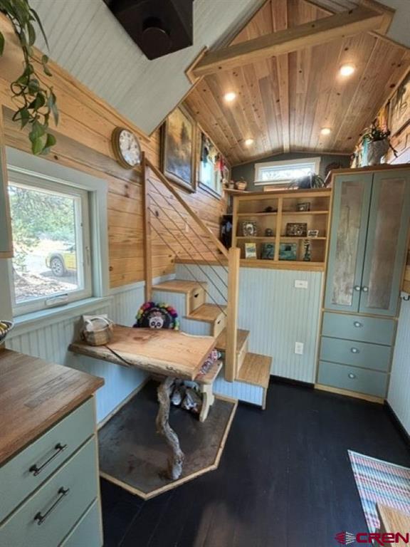 24888 Timothy Road Property Photo 3