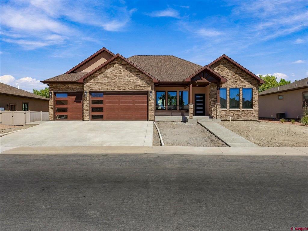 2325 Stone Bridge Drive Property Photo 1