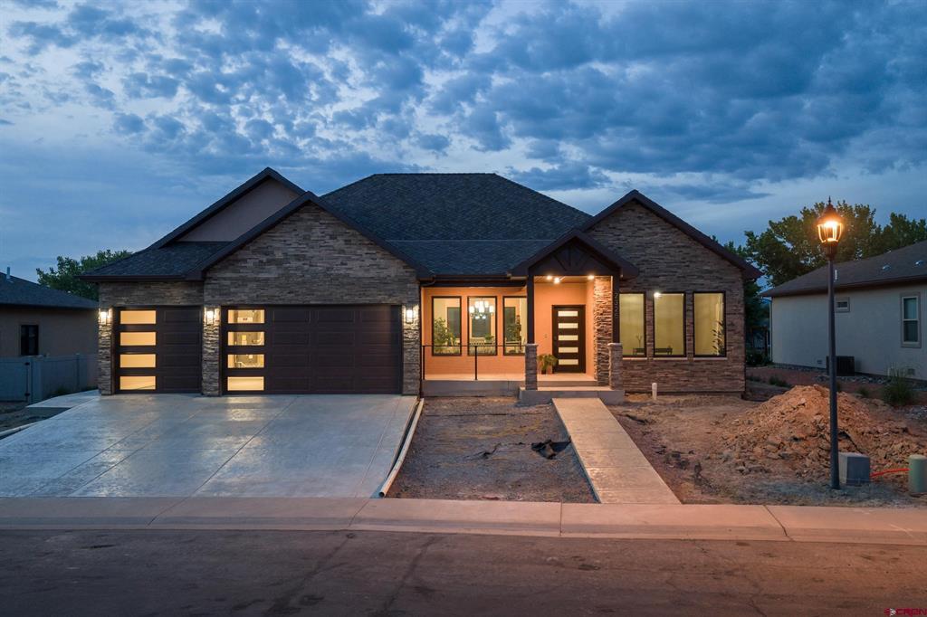 2325 Stone Bridge Drive Property Photo 2