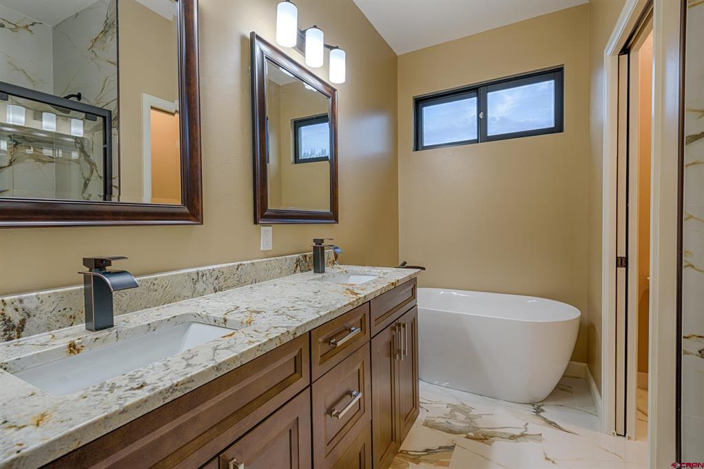 2325 Stone Bridge Drive Property Photo 16