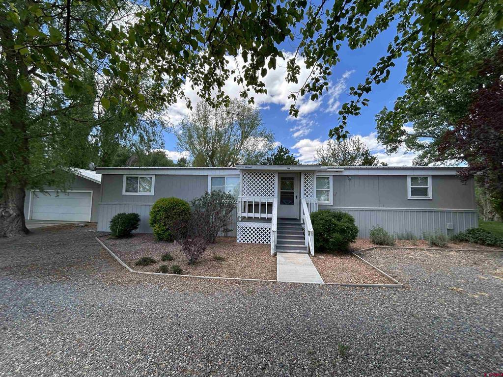 2259 1600 Road Property Photo 1