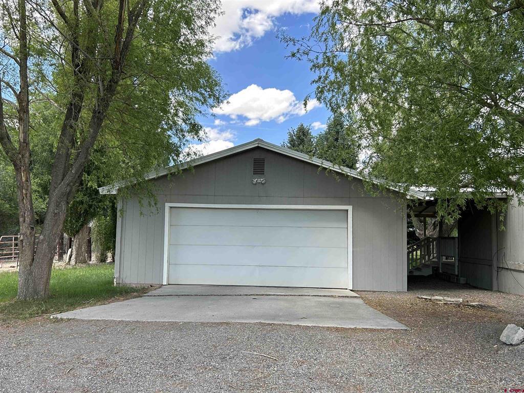 2259 1600 Road Property Photo 5