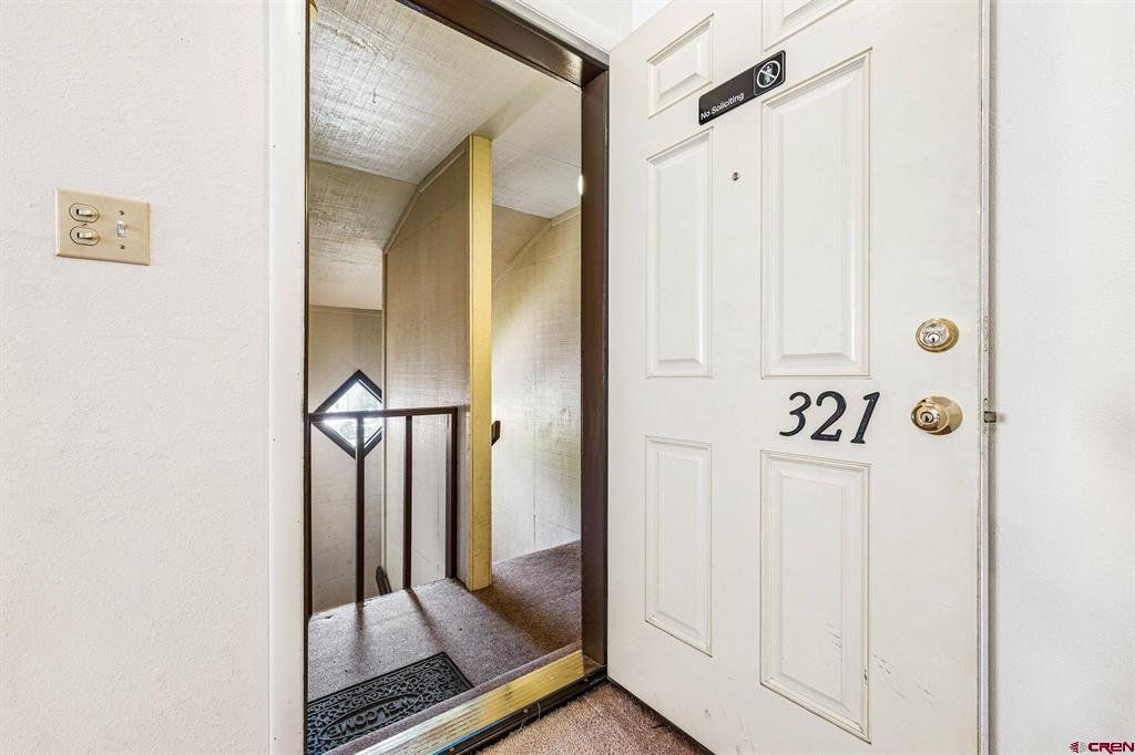 1206 Avenida Del Sol Property Photo 3