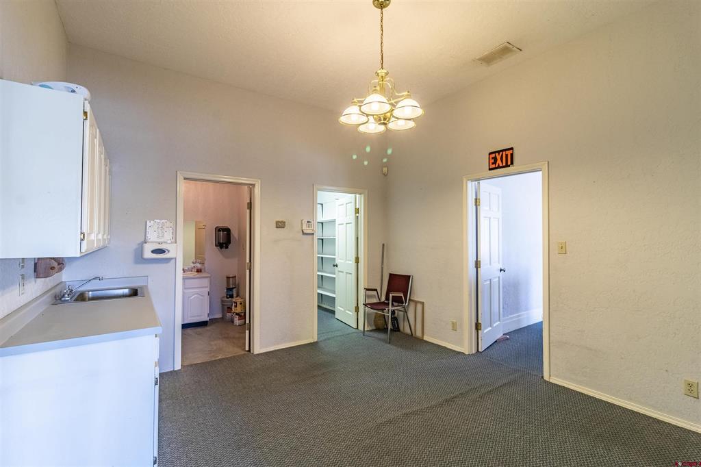 503 N Auburn Avenue Property Photo 25