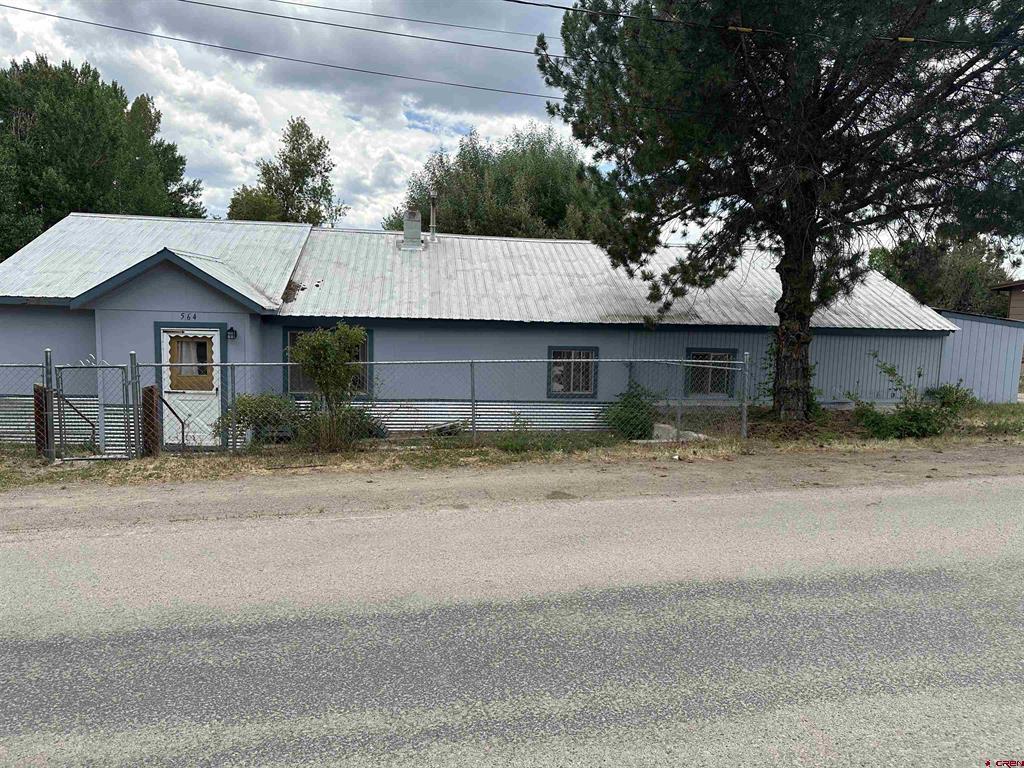 564 Cedar Avenue
