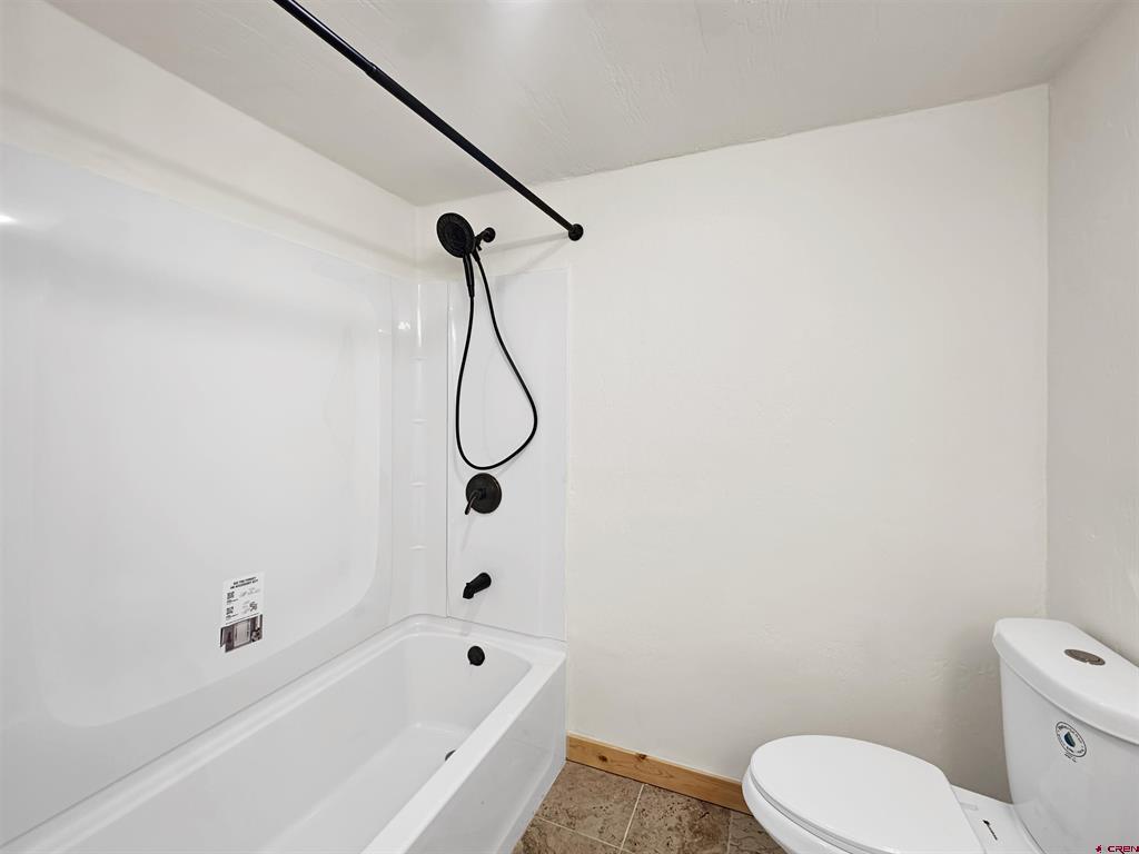 564 Cedar Avenue Property Photo 9
