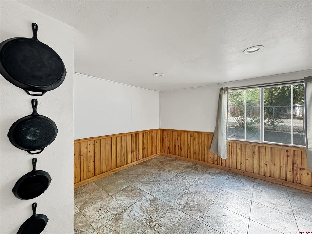 564 Cedar Avenue Property Photo 16
