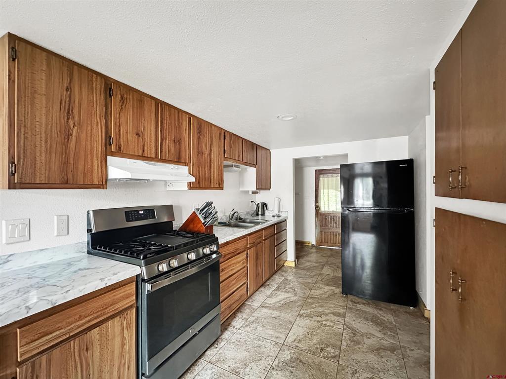 564 Cedar Avenue Property Photo 17
