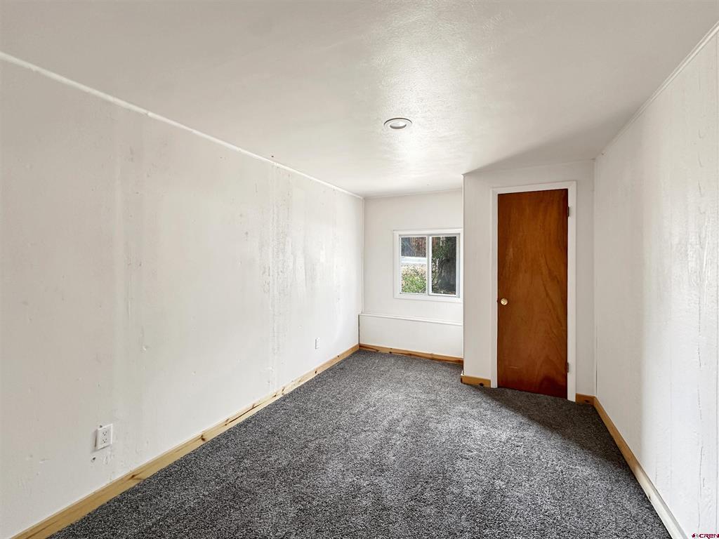 564 Cedar Avenue Property Photo 18