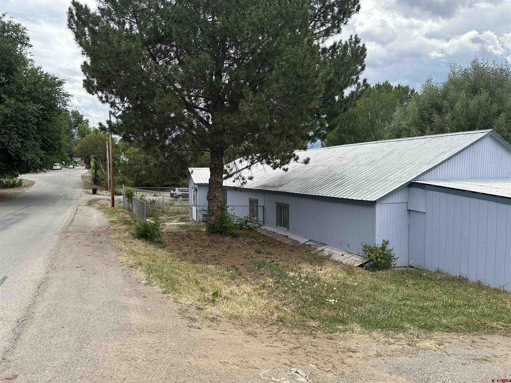 564 Cedar Avenue Property Photo 28