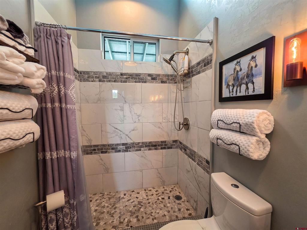 609 S Black Bear Place Property Photo 9