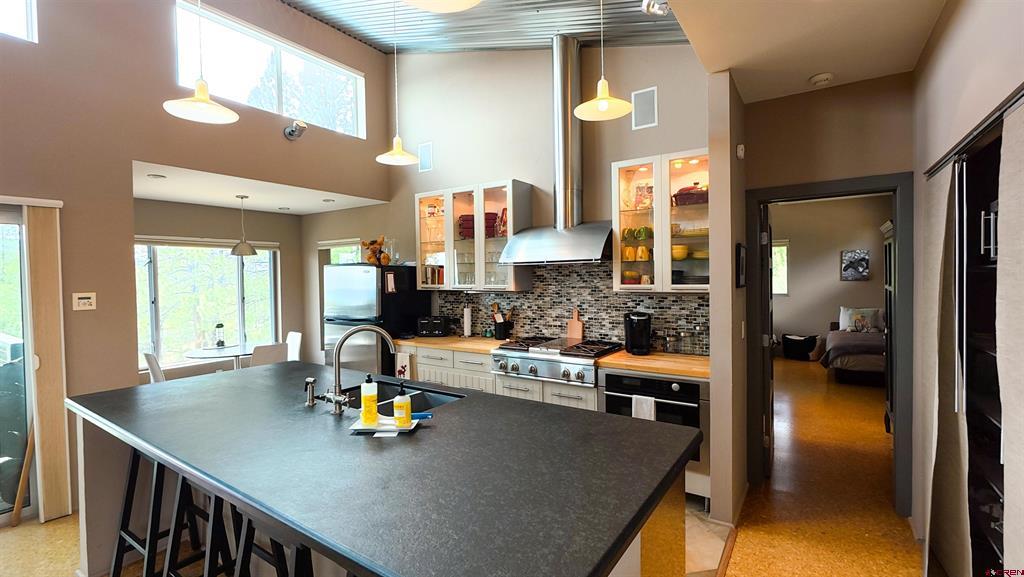 609 S Black Bear Place Property Photo 18