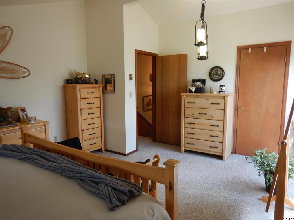395 Kit Carson Road Property Photo 16