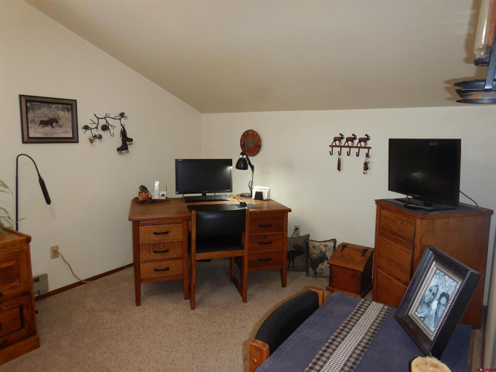 395 Kit Carson Road Property Photo 21