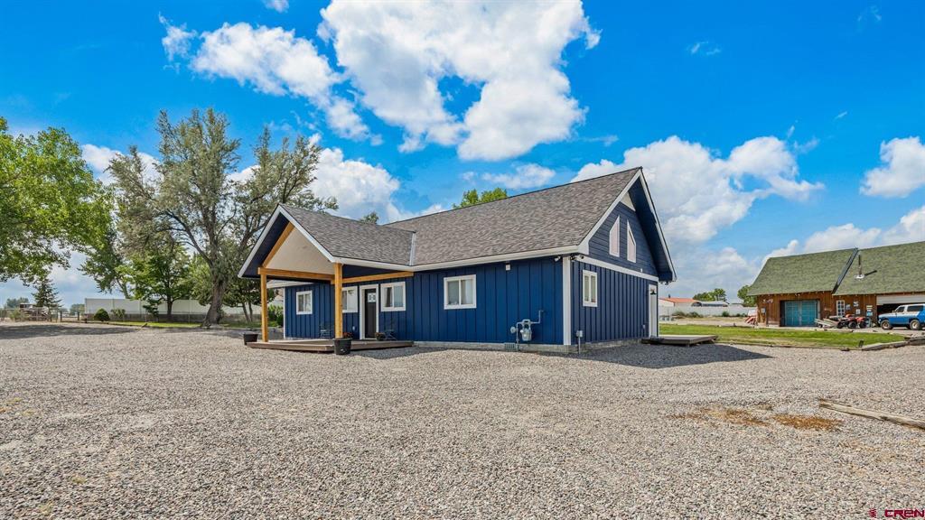 60977 Gunnison Road Property Photo 5
