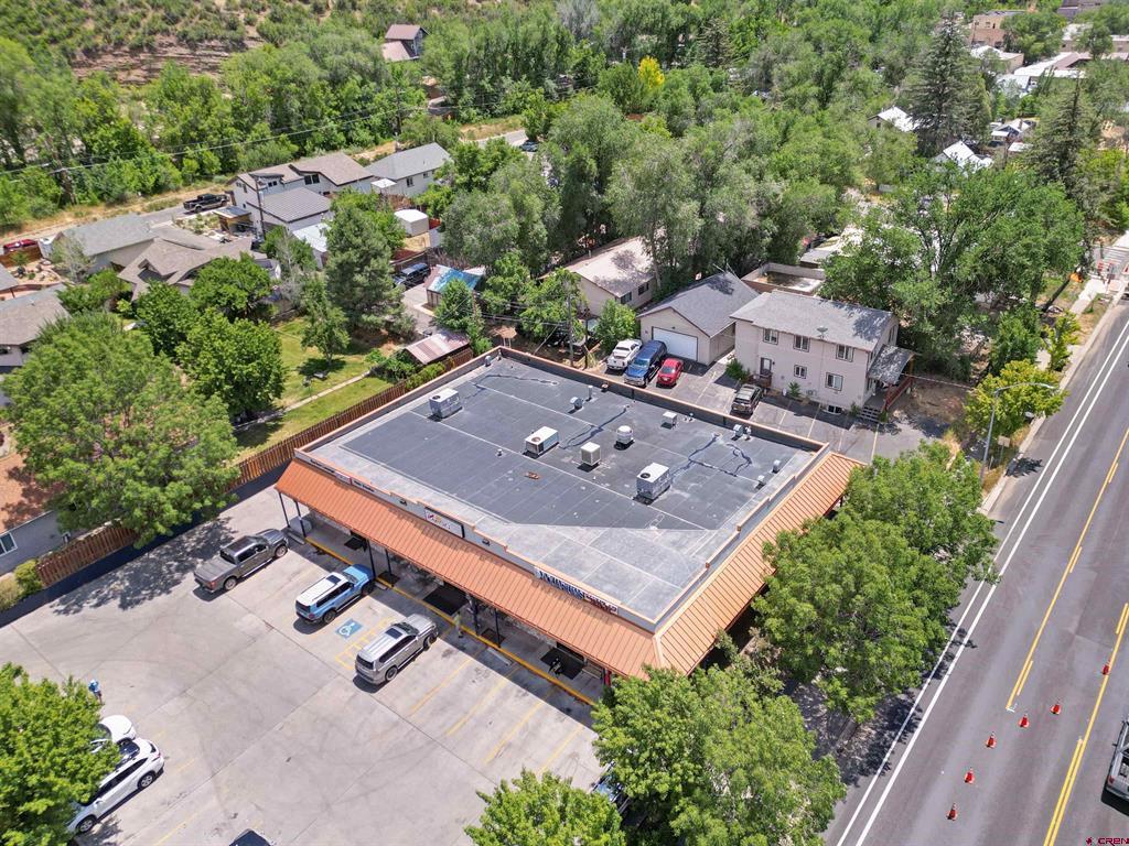 810 E College Drive Property Photo 3