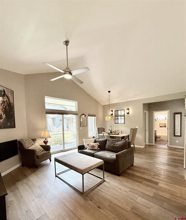 248 Estancia Loop Property Photo 8