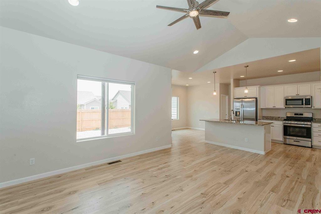 1423 Fivemile Creek Avenue Property Photo 8