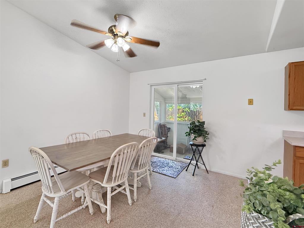 976 Yorkshire Court Property Photo 7